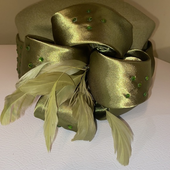 Beautiful NWT Olive Green Satin and Wool Church Dress Hat - Picture 9 of 10